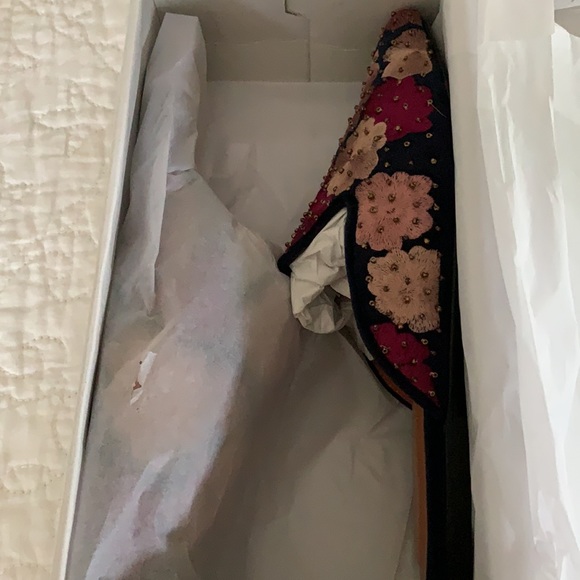 ANTHROPOLOGIE Studded Violet Slides Flats 7 NWT - Picture 7 of 10